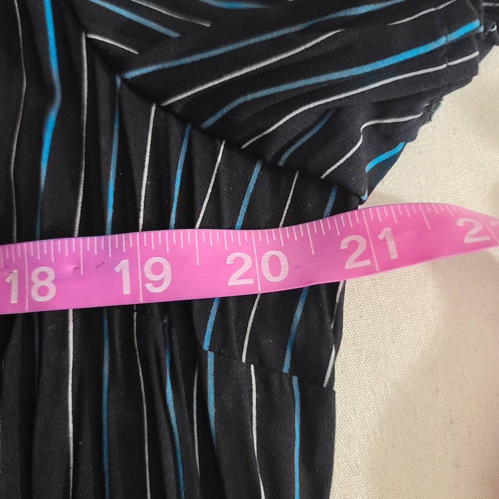 Fred David Stretch Button Front Blouse Short Slee… - image 7